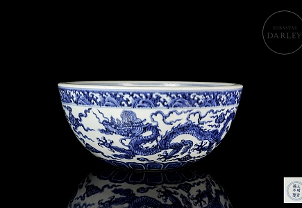 Asian Porcelain & Ceramics