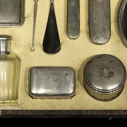 Juego de tocador de plata, ffs. s.XIX