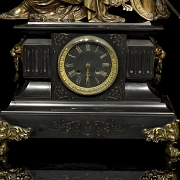 Reloj de sobremesa estilo Neoclásico