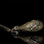 Pequeño recipiente de plata