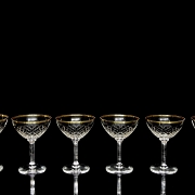 Conjunto de seis copas de licor con filo dorado, s.XX