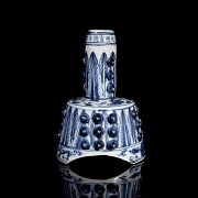 Blue and white porcelain ritual bell, with Xuande mark