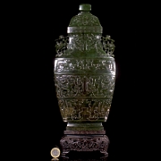 Jarrón de jade verde espinaca de Hetian, dinastía Qing