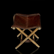 Taburete de cuero para caza, s.XX