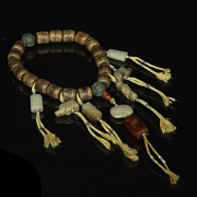 Mala de madera de Chenxiamu y jade tallado, dinastía Qing