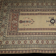 Alfombra oriental pakistaní de Cachemira, ca. 1983