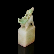 Jadeite seal ‘Deer and Crane’, Qing dynasty