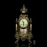 Reloj de sobremesa estilo Luis XVI, Francia, s. XIX-XX