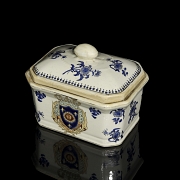 Caja de porcelana