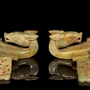 Pareja de hebillas de jade amarillo