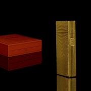 Gold-plated S.T. Dupont lighter, 20th century