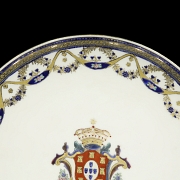 Plato de porcelana