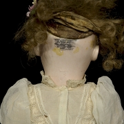 Muñeca de porcelana francesa