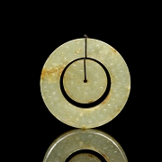 Colgante de jade tallado