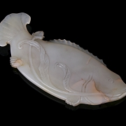 Agate figure ‘Fish of abundance’, Qing dynasty