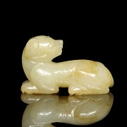 Carved jade figure “Dog,” Qing dynasty - 2