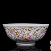 Cuenco de porcelana 