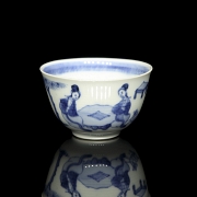 青花人物小瓷杯， 清代