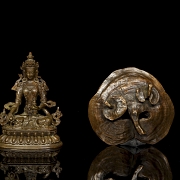 Pareja de figuras de bronce