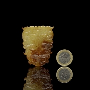 Colgante de jade amarillo 