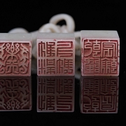 Conjunto de tres sellos de jade blanco de Hetian, dinastía Qing