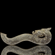 Ornamento de jade con plata y oro 