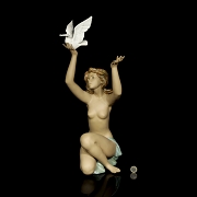 Lladró figurine, ‘Offer of Peace’