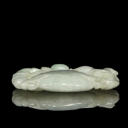 Carved jadeite figure “Beast with lingzhi,” Qing dynasty