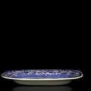 柳树纹“野玫瑰”托盘，斯塔福德郡，19世纪