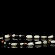 Collar de cuarenta y cuatro cuentas de jade, dinastía Qing