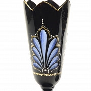 Quinqué and pair of Art Nouveau vases, 20th century - 5