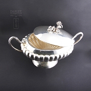 Sopera de plata de ley con rosas. - 1