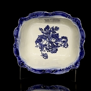 英国瓷质盥洗盆，斯塔福德郡，19世纪末