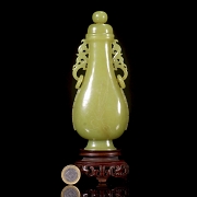 Jarrón de jade amarillo