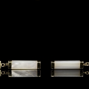 Dangling earrings in 18kt yellow gold and mother-of-pearl - 2