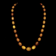Collar con cuentas de ámbar