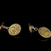 Gemelos de oro de 18 kt con monedas estadounidenses y gemas de colores