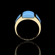 Anillo de oro amarillo de 18K con turquesas
