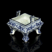 Incensario de porcelana esmaltada