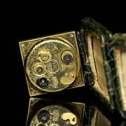 Angelus 旅行闹钟，瑞士制造。