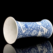 Jarrón de porcelana azul y blanco 