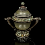 Recipiente ritual de jade, plata y gemas preciosas, Tíbet, s.XIX