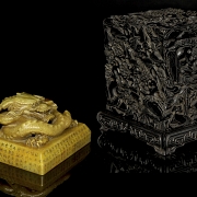 Yellow jade ‘Dragon’ seal with Zitan box, Qing dynasty