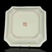 Plato cuadrado de porcelana