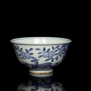 Blue and white porcelain bowl ‘Deer and peach tree’, with Jiajing seal - 1