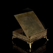 Atril de altar de latón dorado, s.XIX-XX