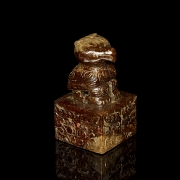 Sello de jade amarillo