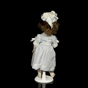Muñeca de porcelana de gabinete de la SFBJ, Francia, pps. s.XX