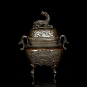 Incensario de bronce 