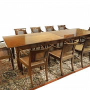 Colonial-style dining room set, 20th century